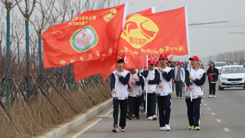 磨砺意志 亲近自然——我校首届远足活动纪实之二