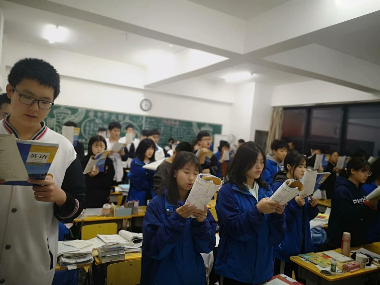 中恒高二B部英语老师们的日常