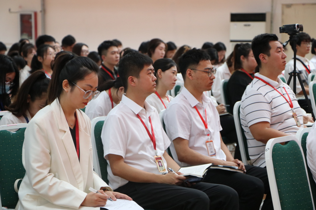 胸怀梦想  终生学习